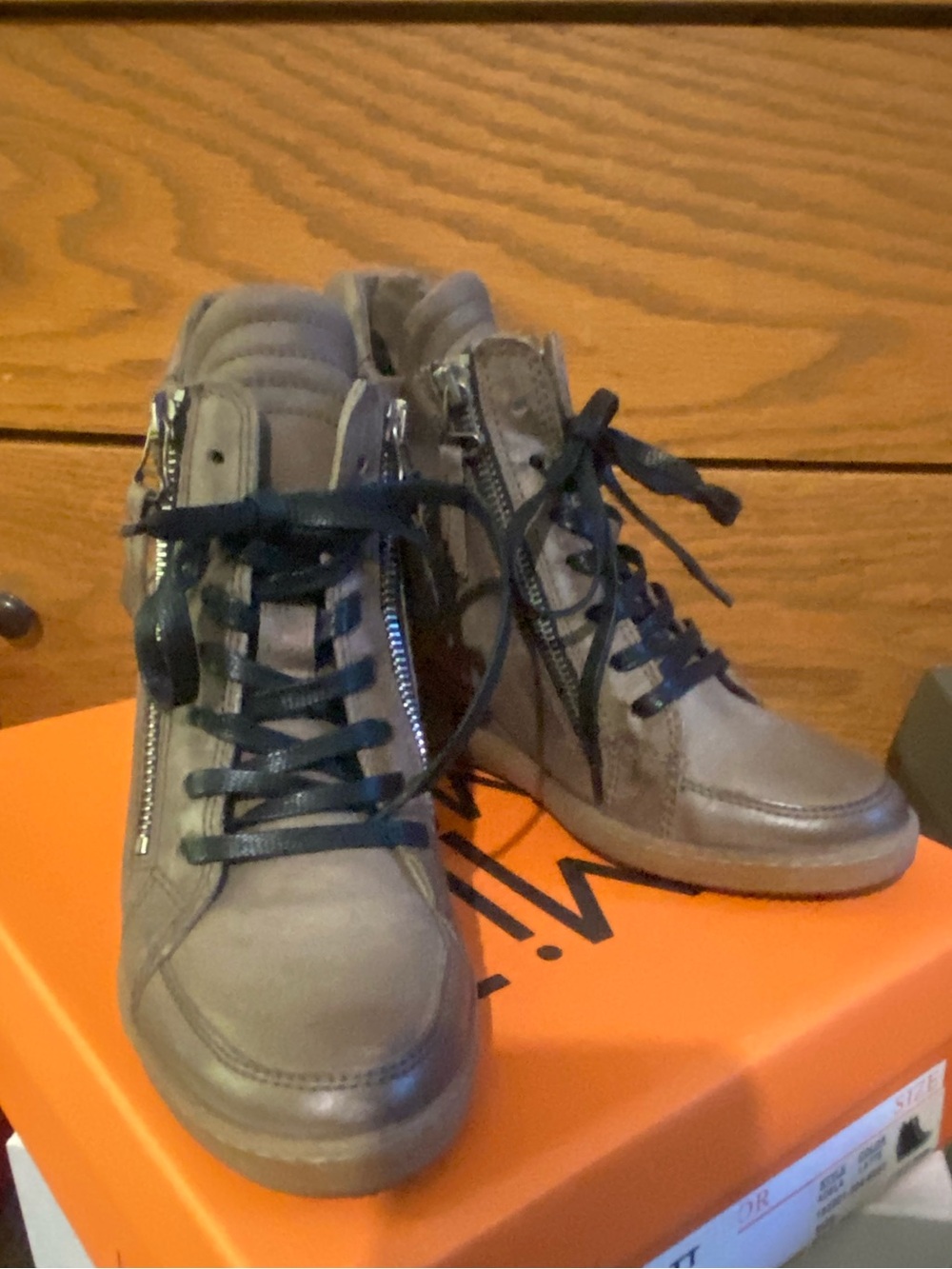 Miz Mooz Women’s Leather Wedge Sneaker with Side Zip - Taupe Sz 39